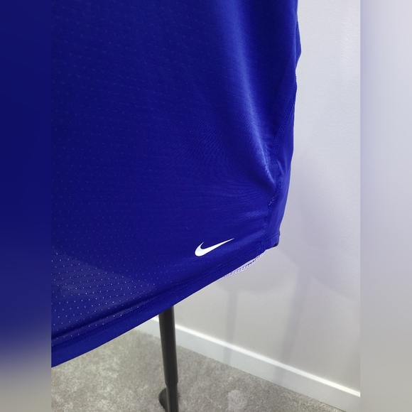 Nike Tank - Picture 2 of 5